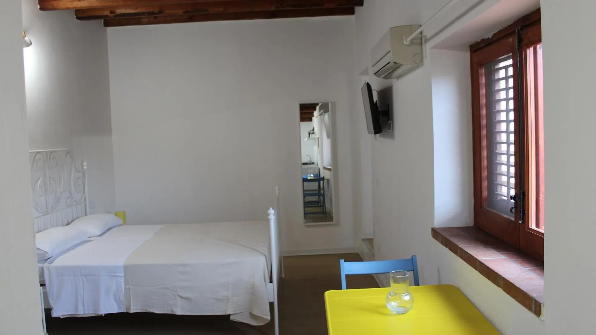 Terrasini 2000 Home Holidays