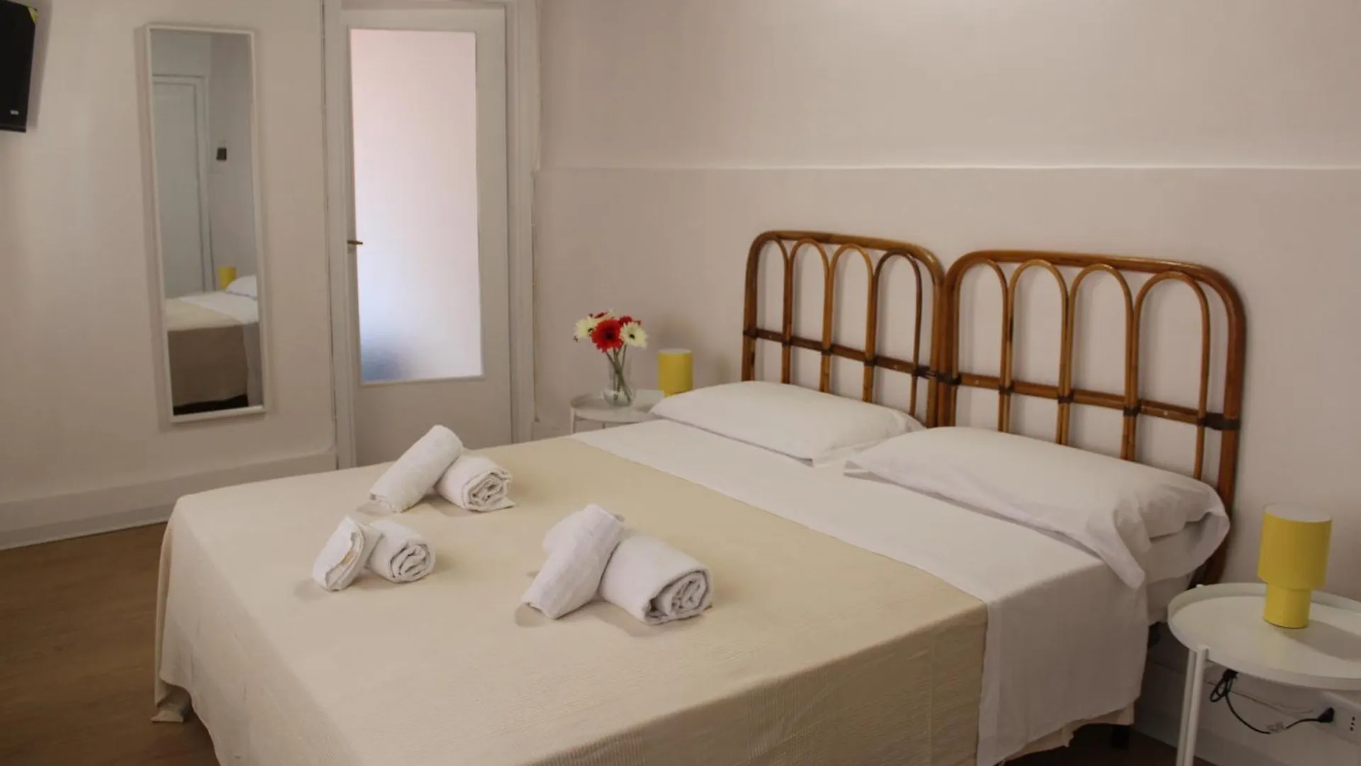 Terrasini 2000 Home Holidays