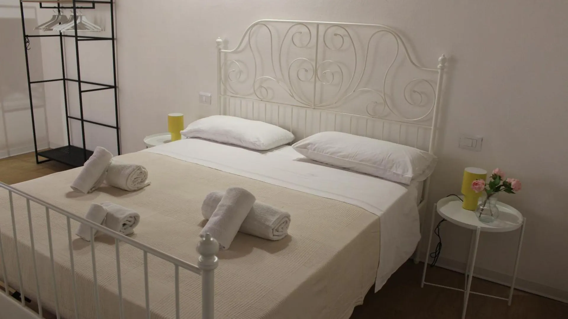 Terrasini 2000 Home Holidays